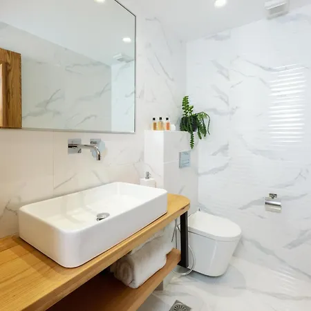 Vila Velonis With Private Pool And Sea View
