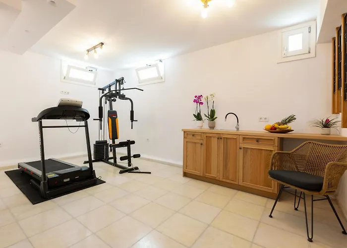 Velonis With Private Pool And Sea View *